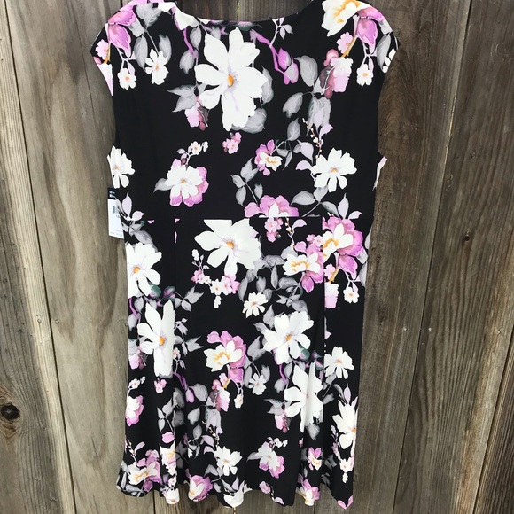 SOLD Chaps Floral Dress - Picture 3 of 7